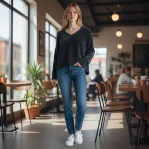 Mudd Gray Chenille V Neck Cozy Sweater Women's Size Medium Girlhoodcore Fuzzy